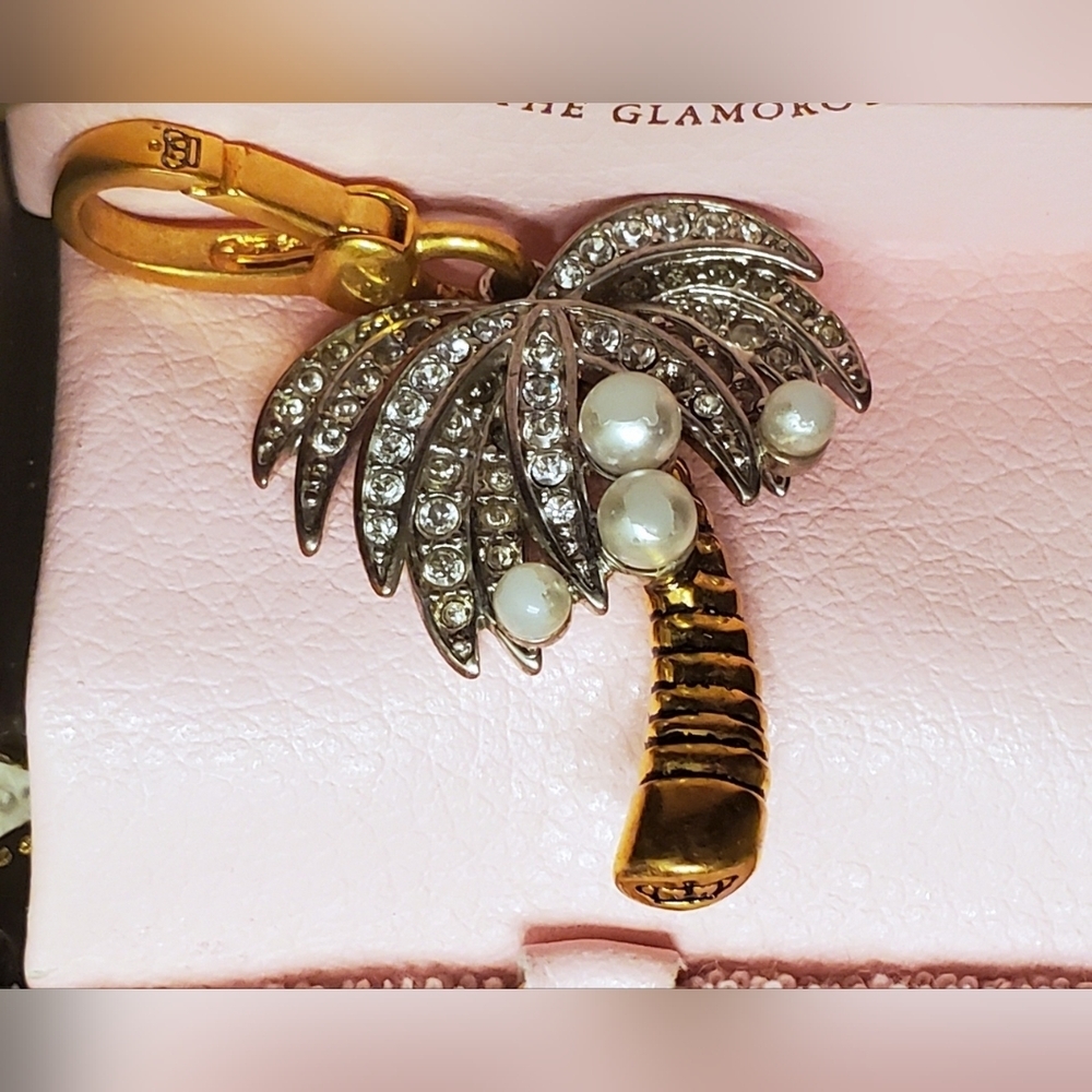 Juicy Couture Palm Tree Charm Coconut Pearl Rhinestone Pave Crystal Gold Nature - Picture 9 of 13